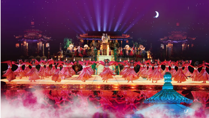 《長(zhǎng)恨歌》開啟暑假旺季雙場(chǎng)模式?。?！